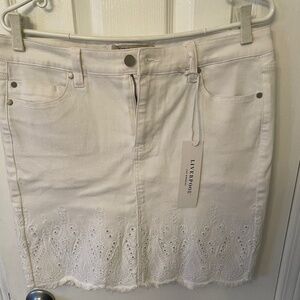 5 for $15 NWT White denim skirt